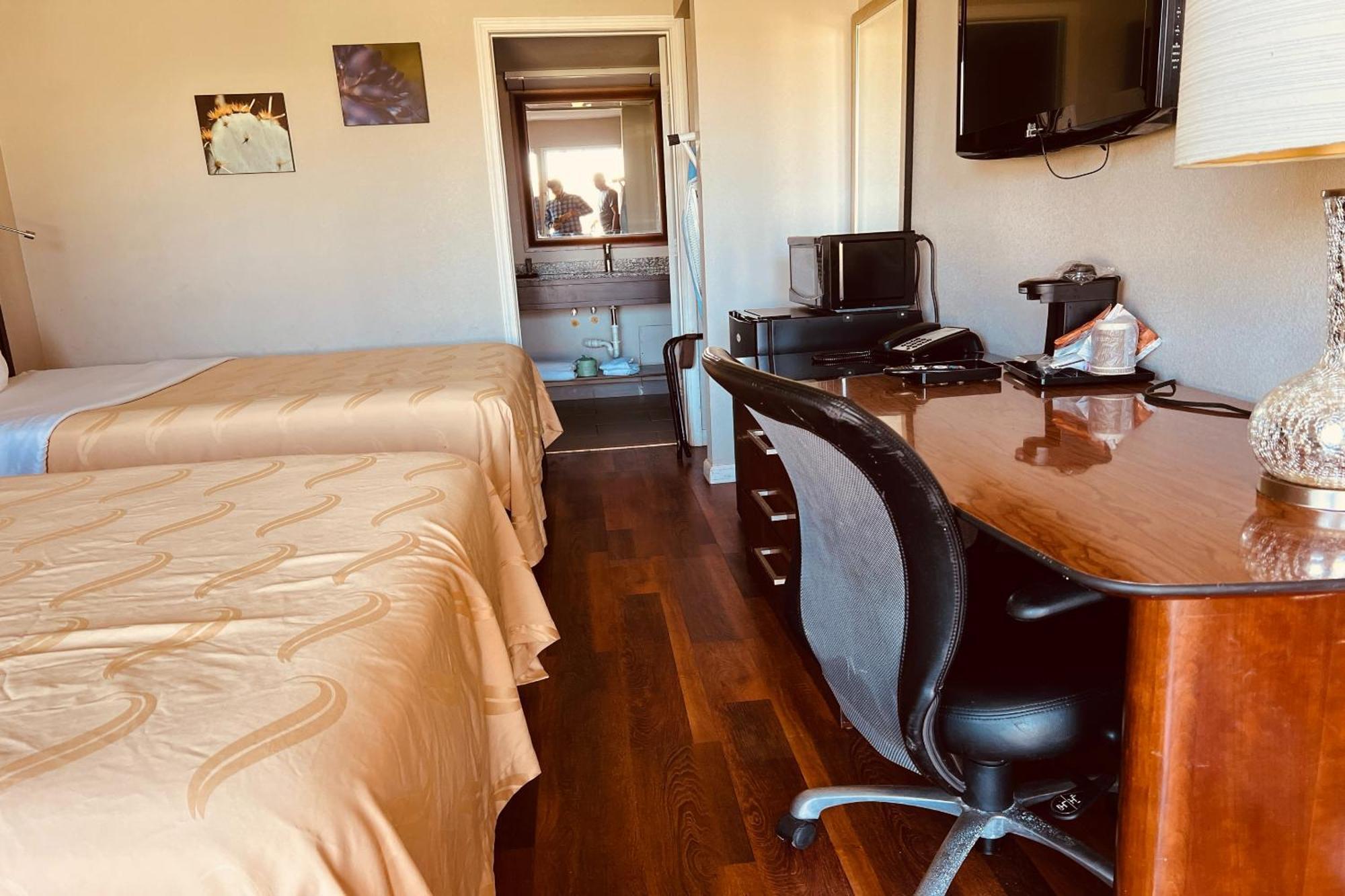 Cambridge Inn Оклахома Сити Екстериор снимка